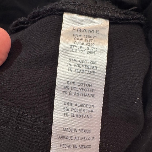 NWT FRAME Le Garçon Mid Rise Straight Fit Black Distressed Jeans Size 34 - Picture 6 of 10